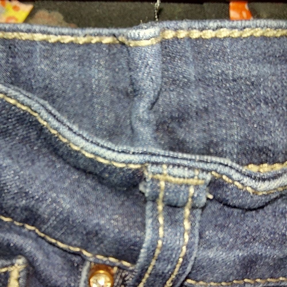 FOXY JEANS - Picture 4 of 9
